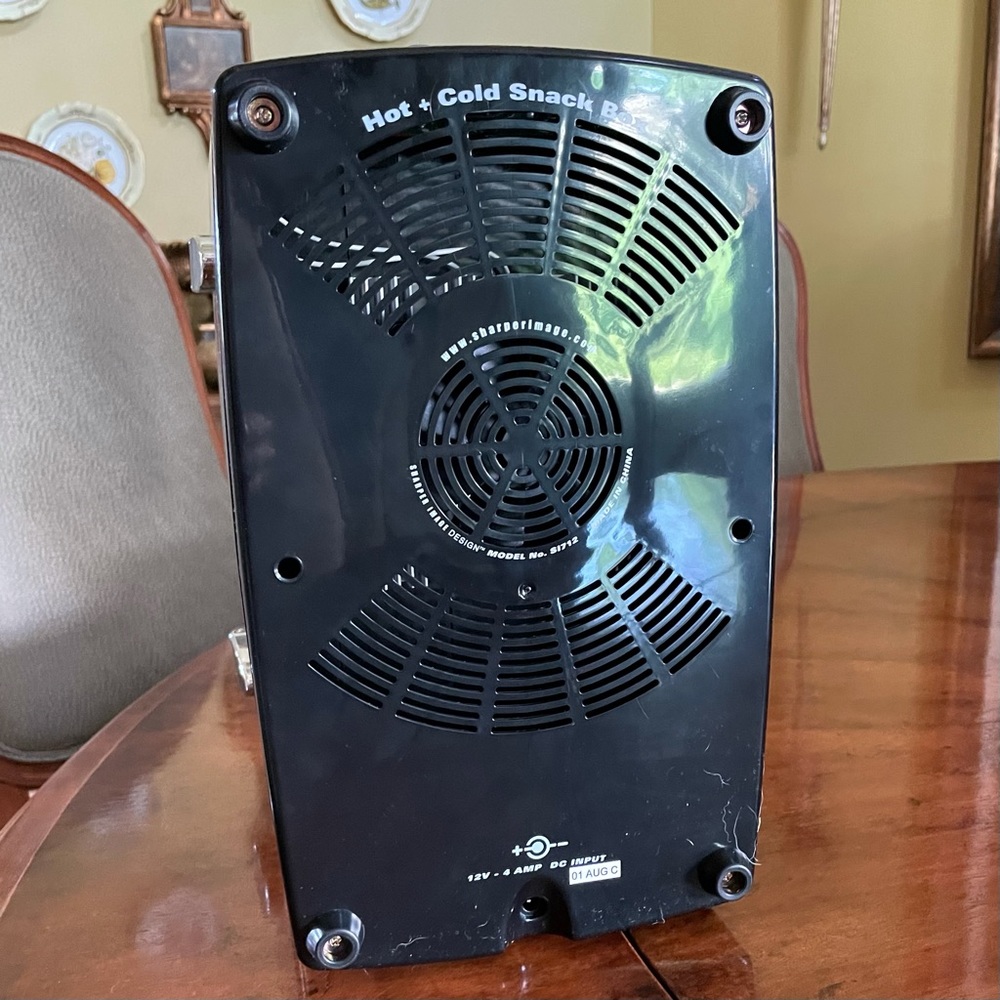Sharper Image Hot Cold Snack Box - Picture 4 of 10